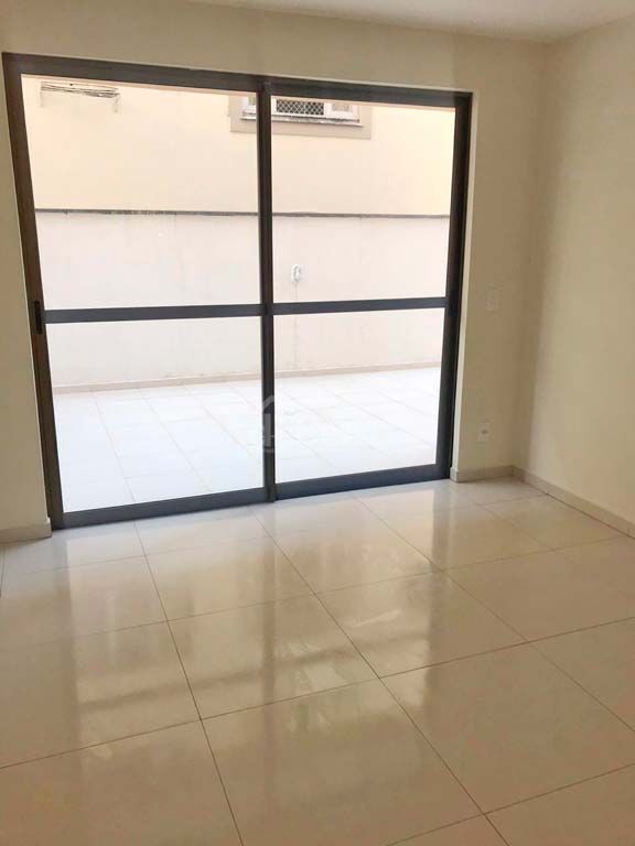Apartamento à venda com 2 quartos, 105m² - Foto 10