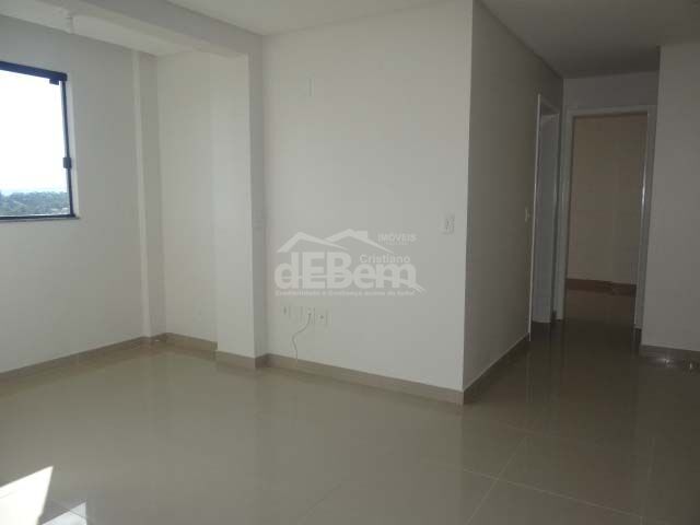 Apartamento à venda com 2 quartos, 79m² - Foto 5