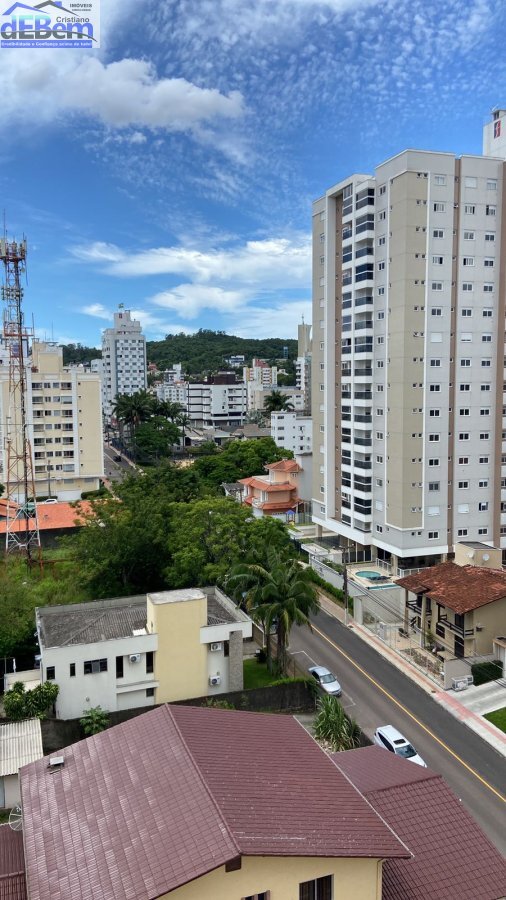 Apartamento à venda com 3 quartos, 91m² - Foto 4
