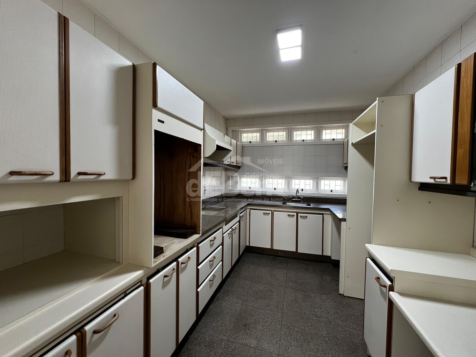 Casa, 5 quartos, 260 m² - Foto 11