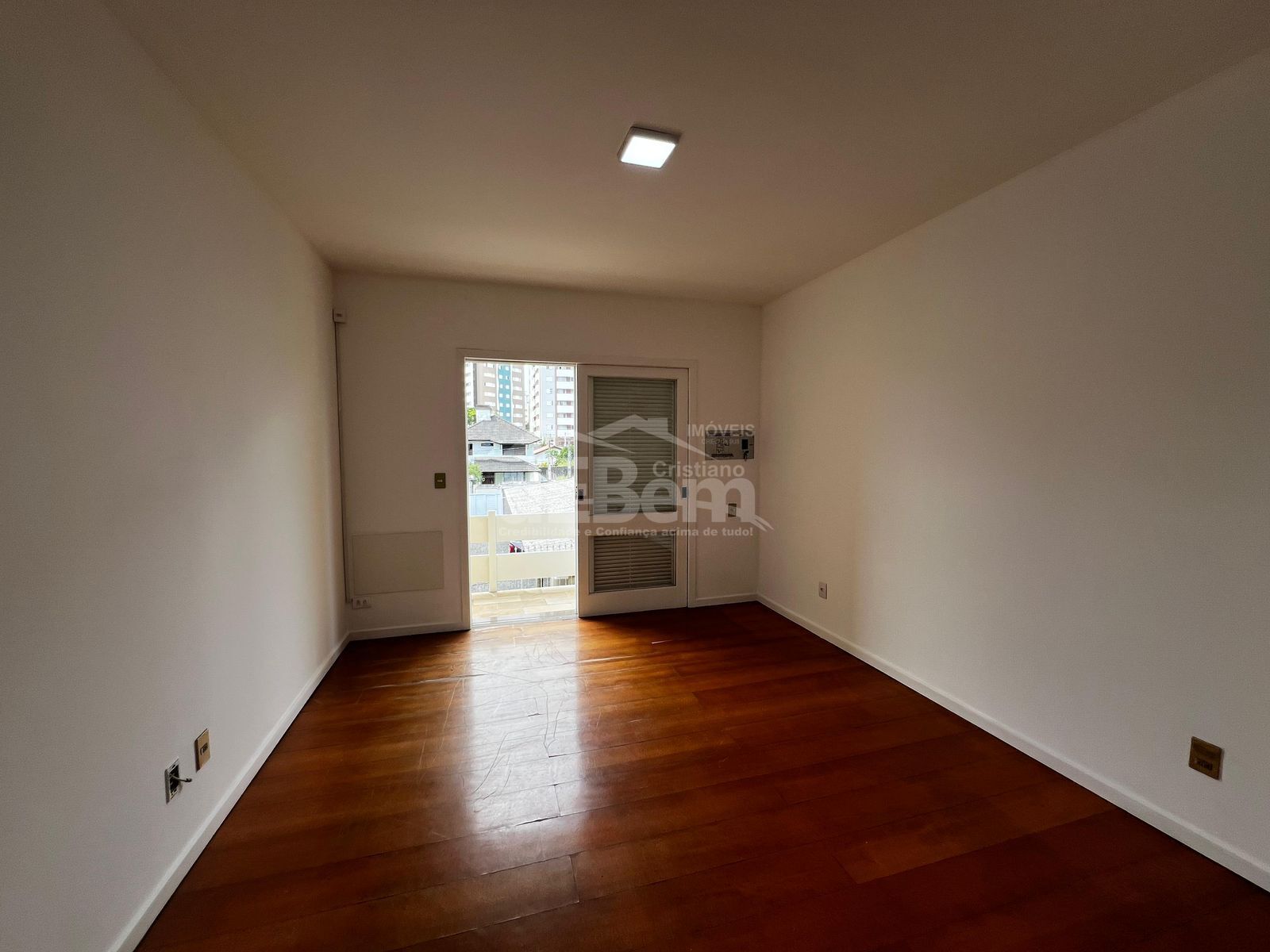 Casa, 5 quartos, 260 m² - Foto 10