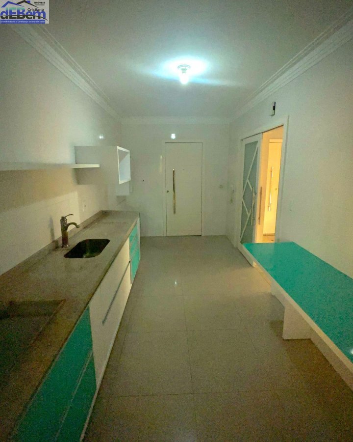 Cobertura, 3 quartos, 291 m² - Foto 4