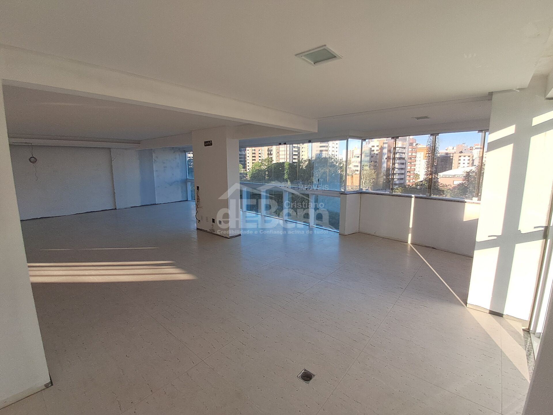 Apartamento, 240 m² - Foto 2