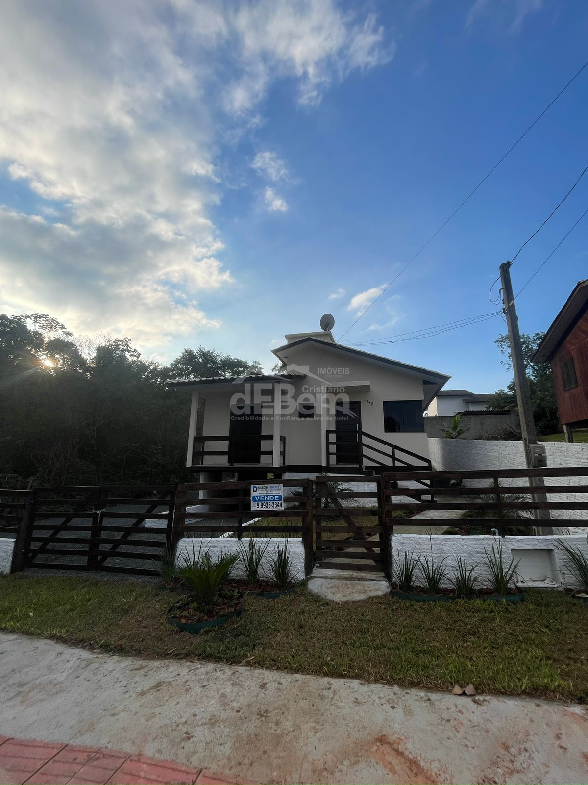 Casa à venda com 2 quartos, 59m² - Foto 3