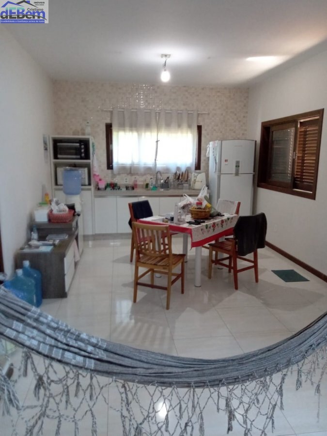 Casa à venda com 3 quartos, 200m² - Foto 10