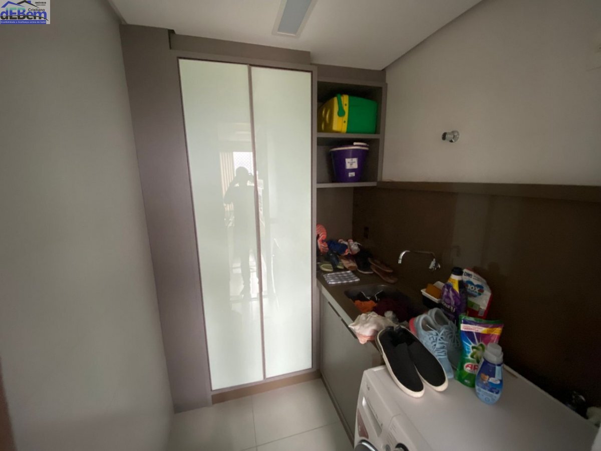 Apartamento à venda com 3 quartos, 115m² - Foto 2