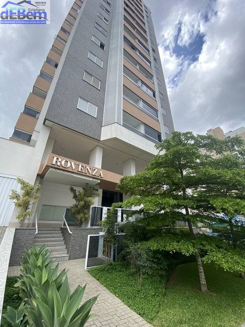 Apartamento à venda com 3 quartos, 115m² - Foto 1