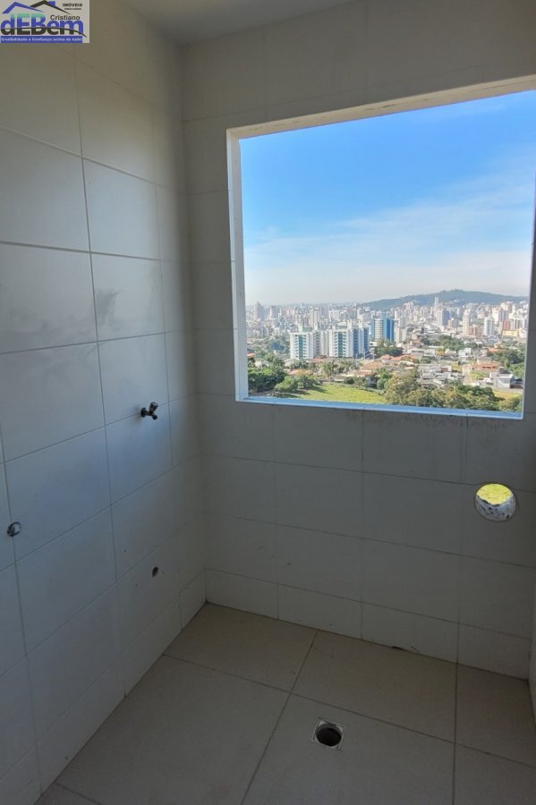 Apartamento à venda com 2 quartos, 65m² - Foto 5