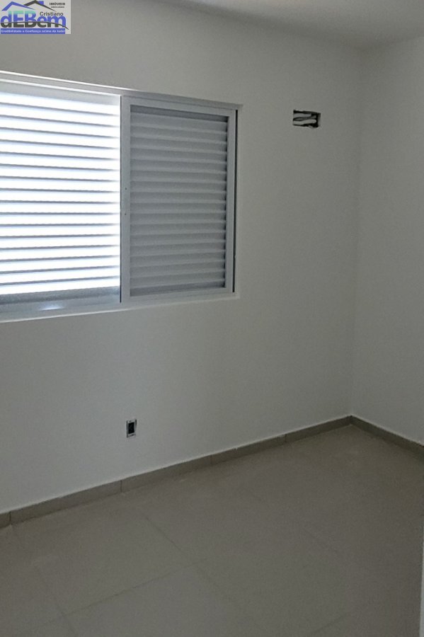 Apartamento à venda com 2 quartos, 65m² - Foto 4