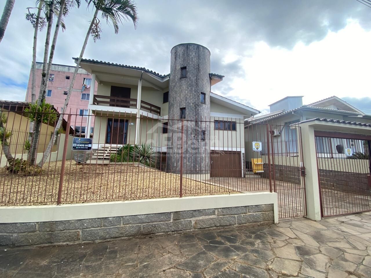 Casa, 4 quartos, 223 m² - Foto 1