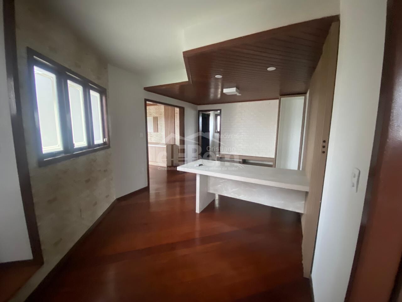 Casa, 4 quartos, 223 m² - Foto 2