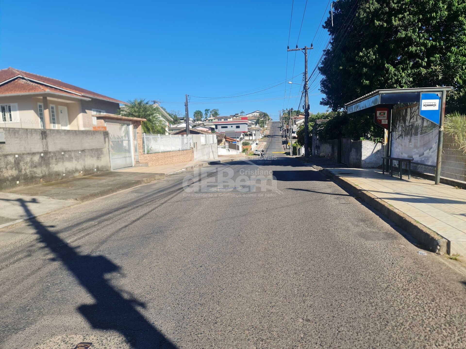 Casa à venda com 5 quartos, 200m² - Foto 10