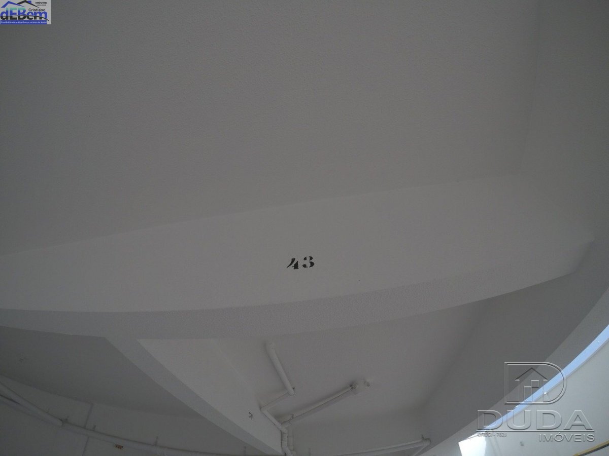 Apartamento à venda com 2 quartos, 68m² - Foto 4