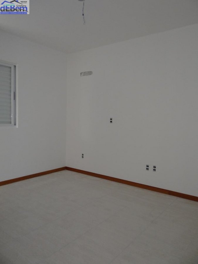 Apartamento à venda com 3 quartos, 75m² - Foto 4