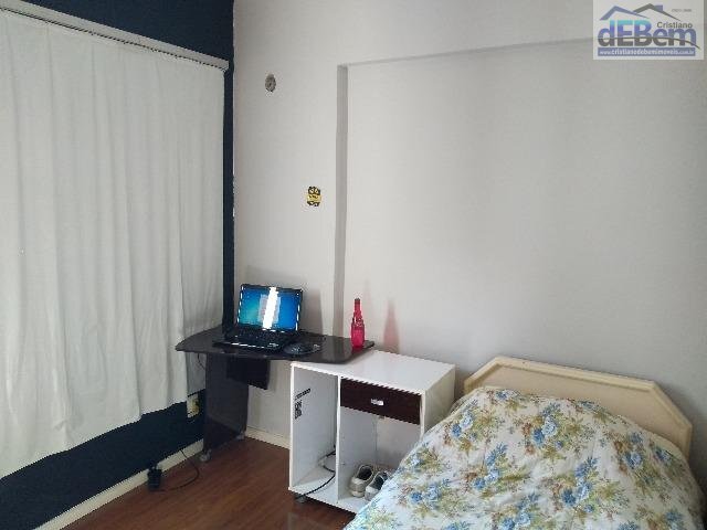 Cobertura à venda com 3 quartos, 200m² - Foto 9