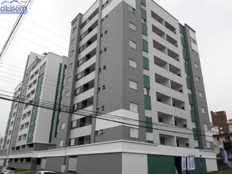 Apartamento à venda com 2 quartos, 67m² - Foto 1