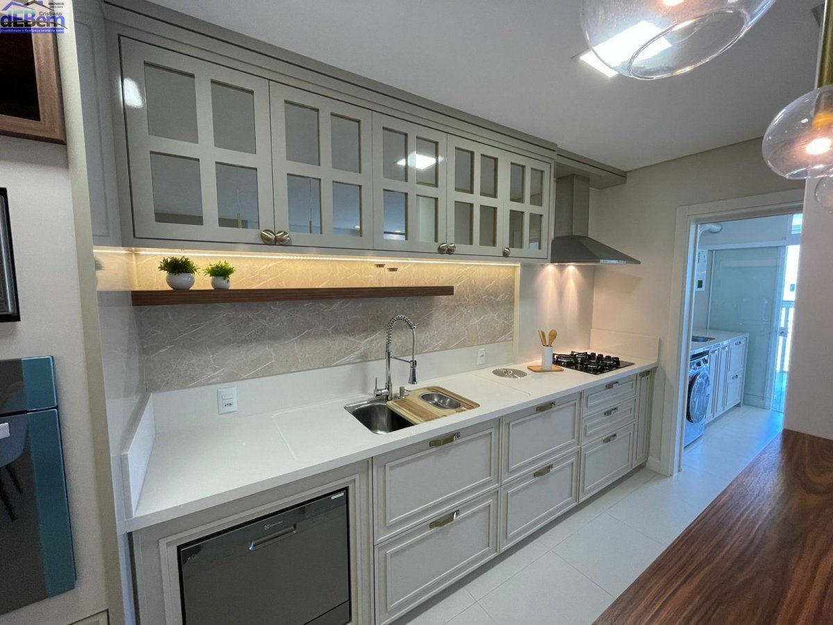 Apartamento à venda com 4 quartos, 148m² - Foto 12
