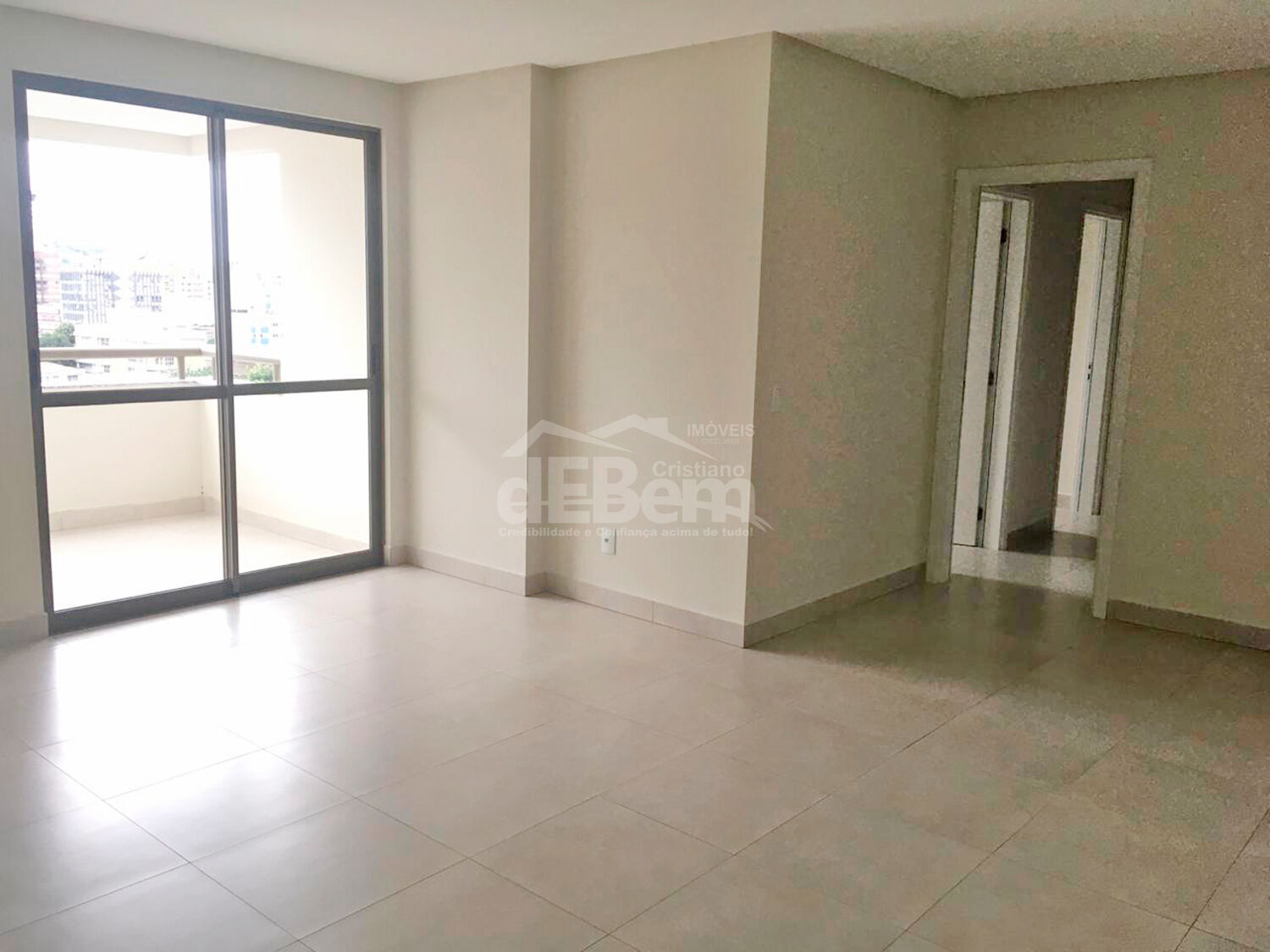 Apartamento à venda com 3 quartos, 92m² - Foto 2