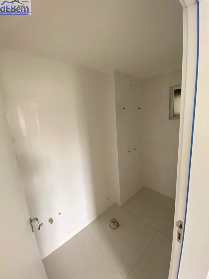 Apartamento à venda com 3 quartos, 75m² - Foto 17