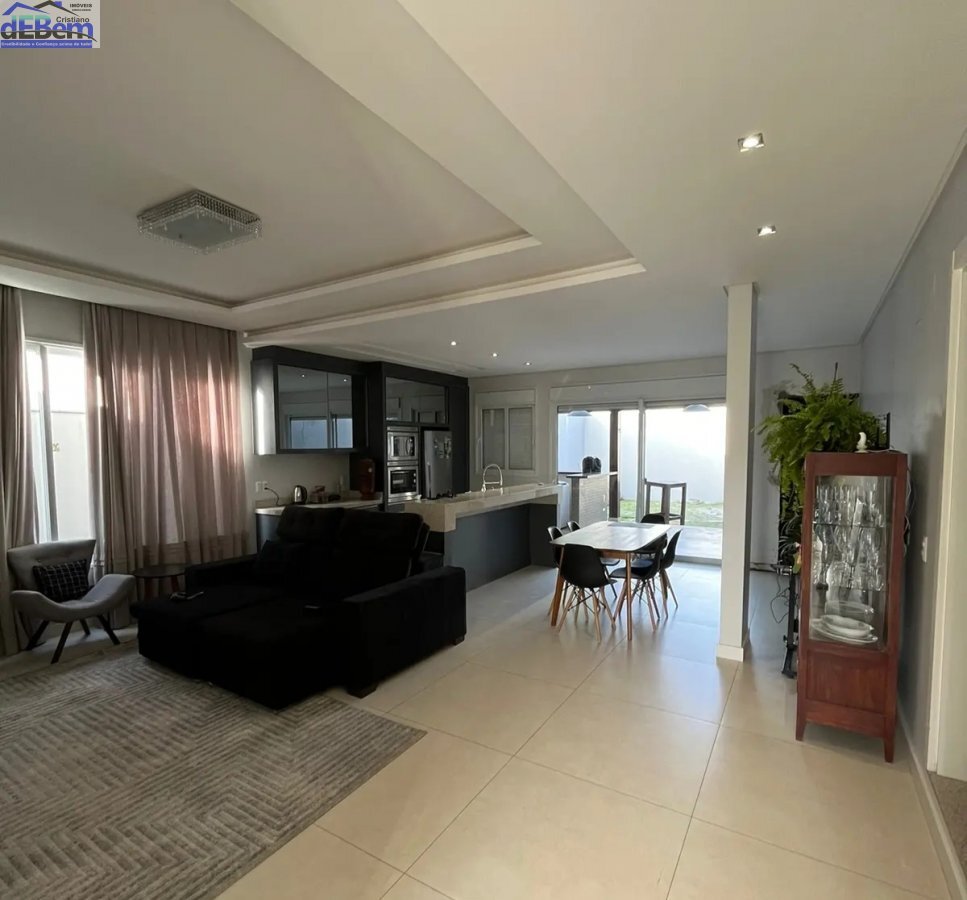 Casa à venda com 3 quartos, 238m² - Foto 4