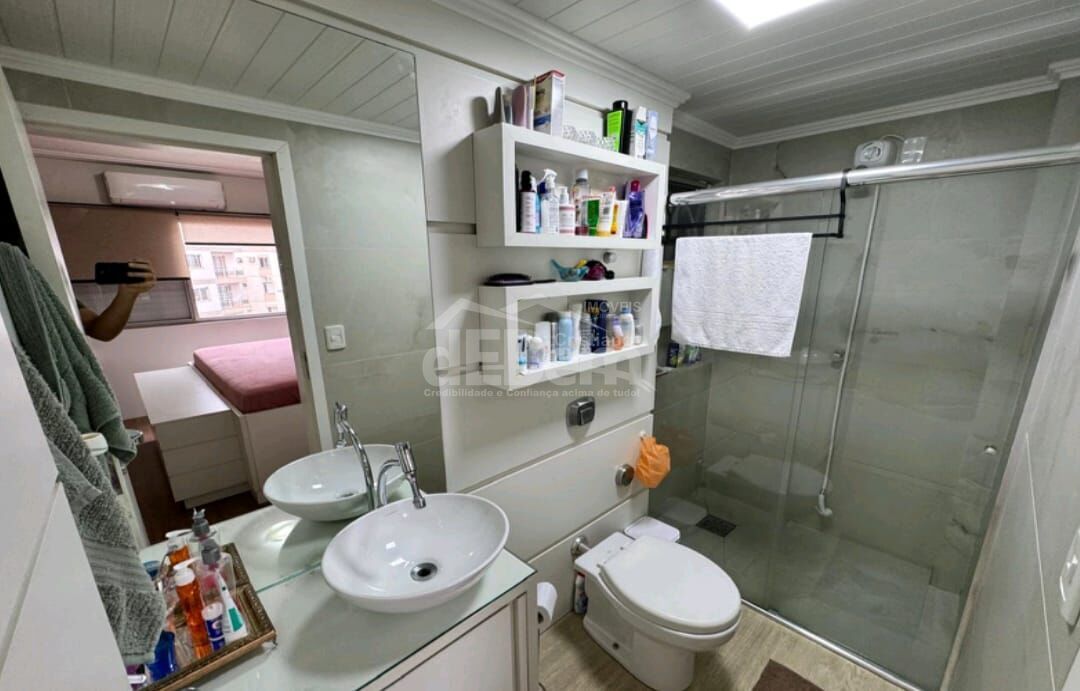 Apartamento à venda com 3 quartos, 96m² - Foto 5