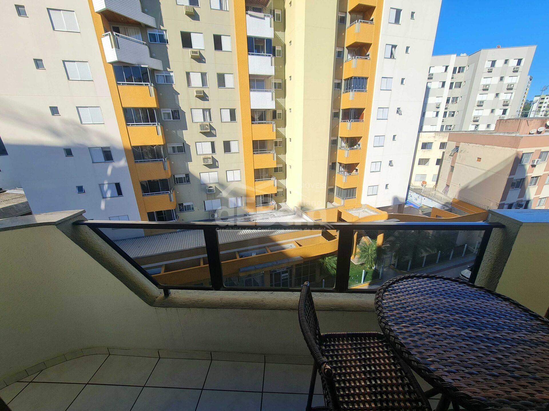 Apartamento à venda com 3 quartos, 12764m² - Foto 11