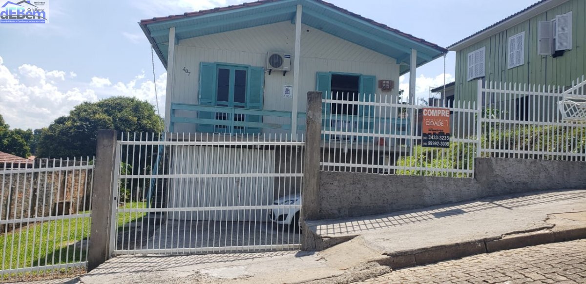Casa à venda com 2 quartos, 70m² - Foto 4