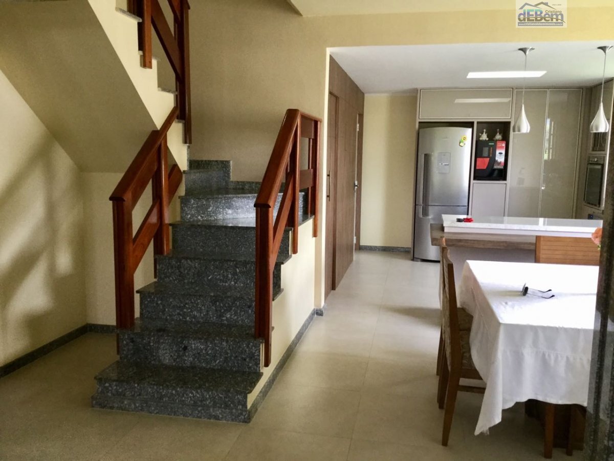 Casa à venda com 3 quartos, 5000m² - Foto 4