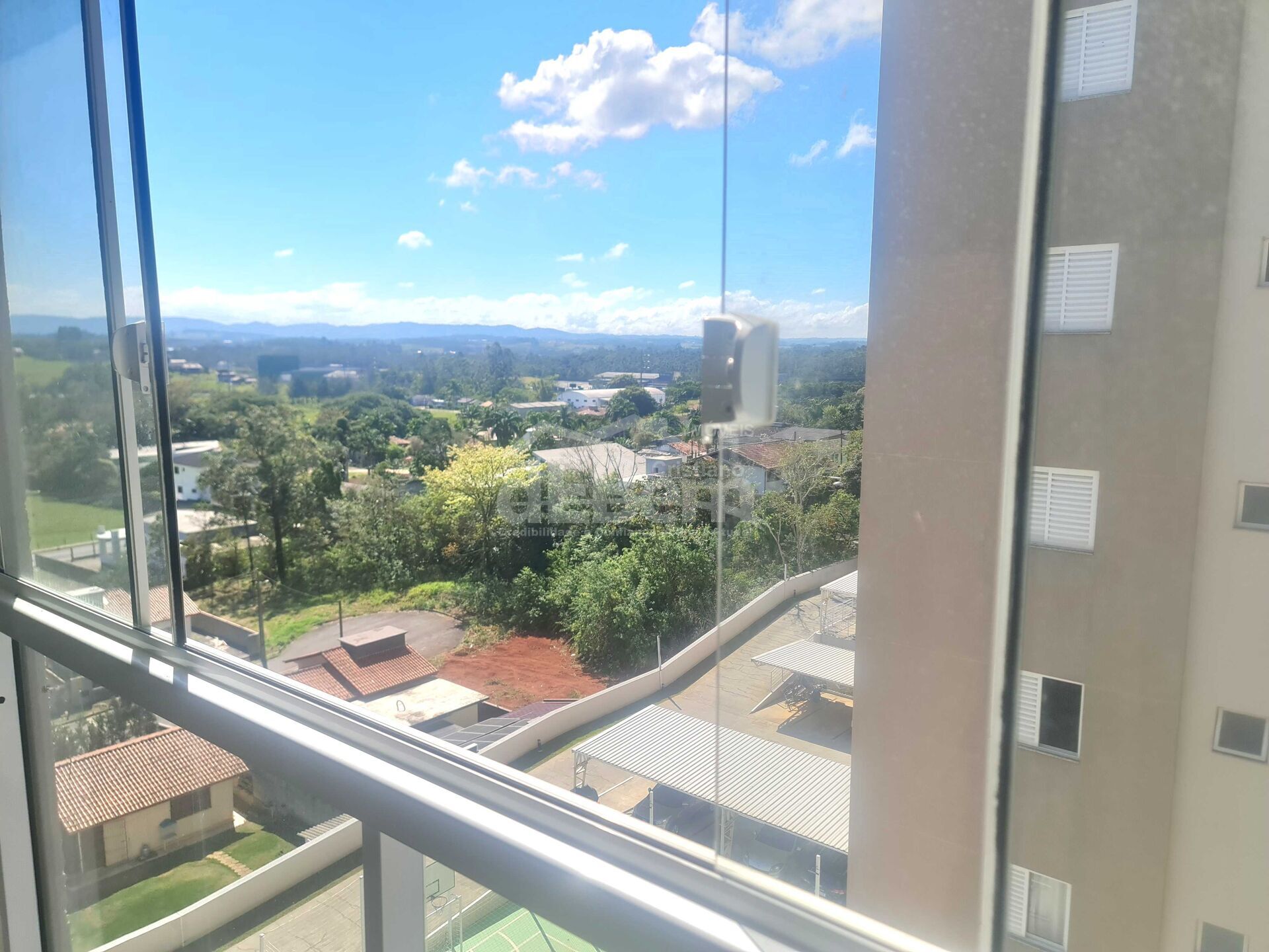 Apartamento à venda com 2 quartos, 64m² - Foto 15