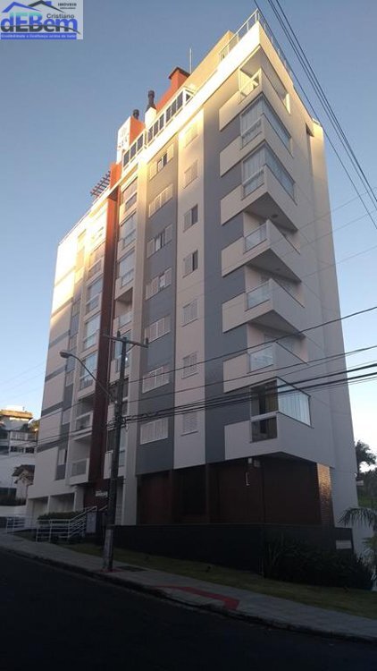 Apartamento à venda com 2 quartos, 109m² - Foto 1