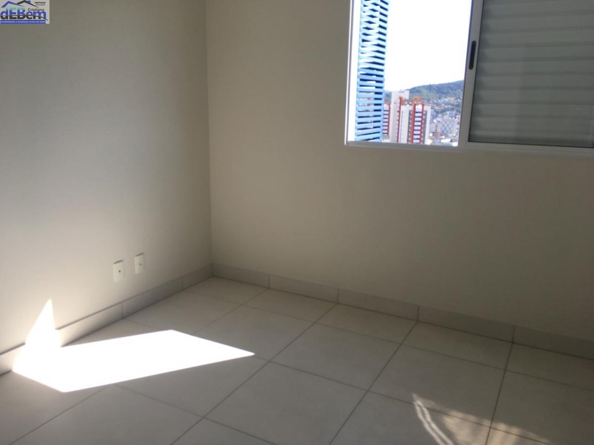 Apartamento à venda com 3 quartos, 103m² - Foto 7