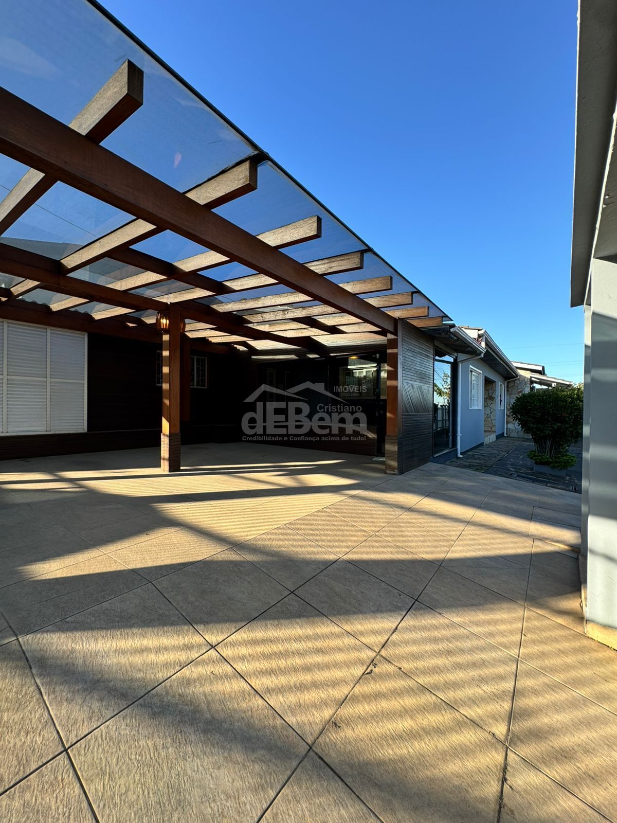 Casa à venda com 3 quartos, 280m² - Foto 3