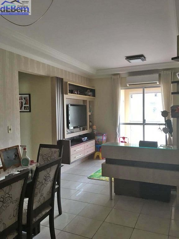 Apartamento à venda com 3 quartos, 90m² - Foto 2