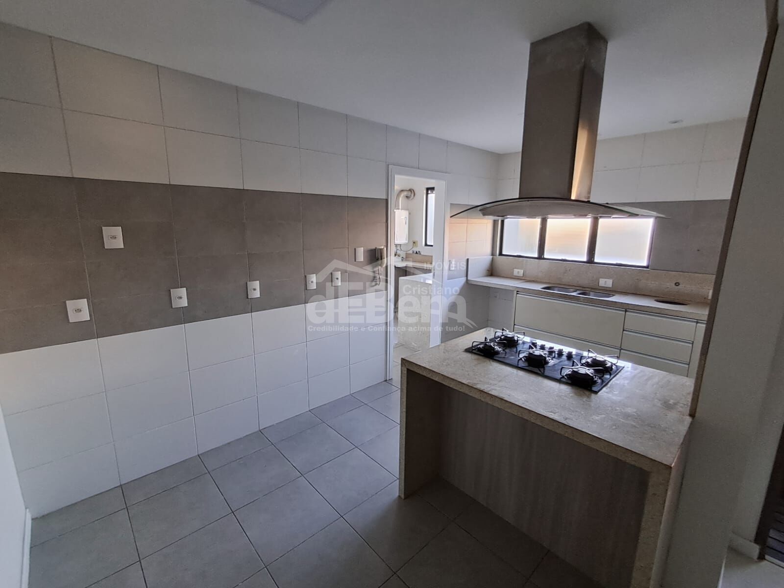Apartamento à venda com 3 quartos, 169m² - Foto 3