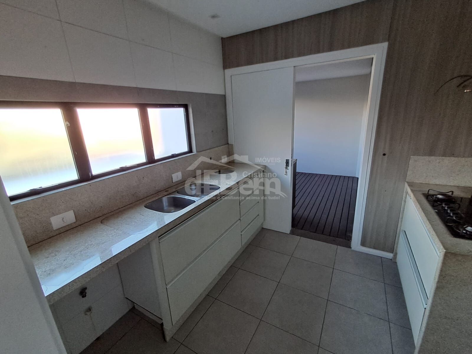 Apartamento à venda com 3 quartos, 169m² - Foto 5