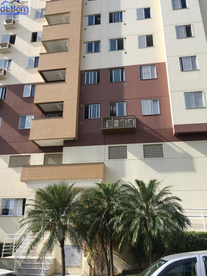 Apartamento à venda com 3 quartos, 95m² - Foto 2