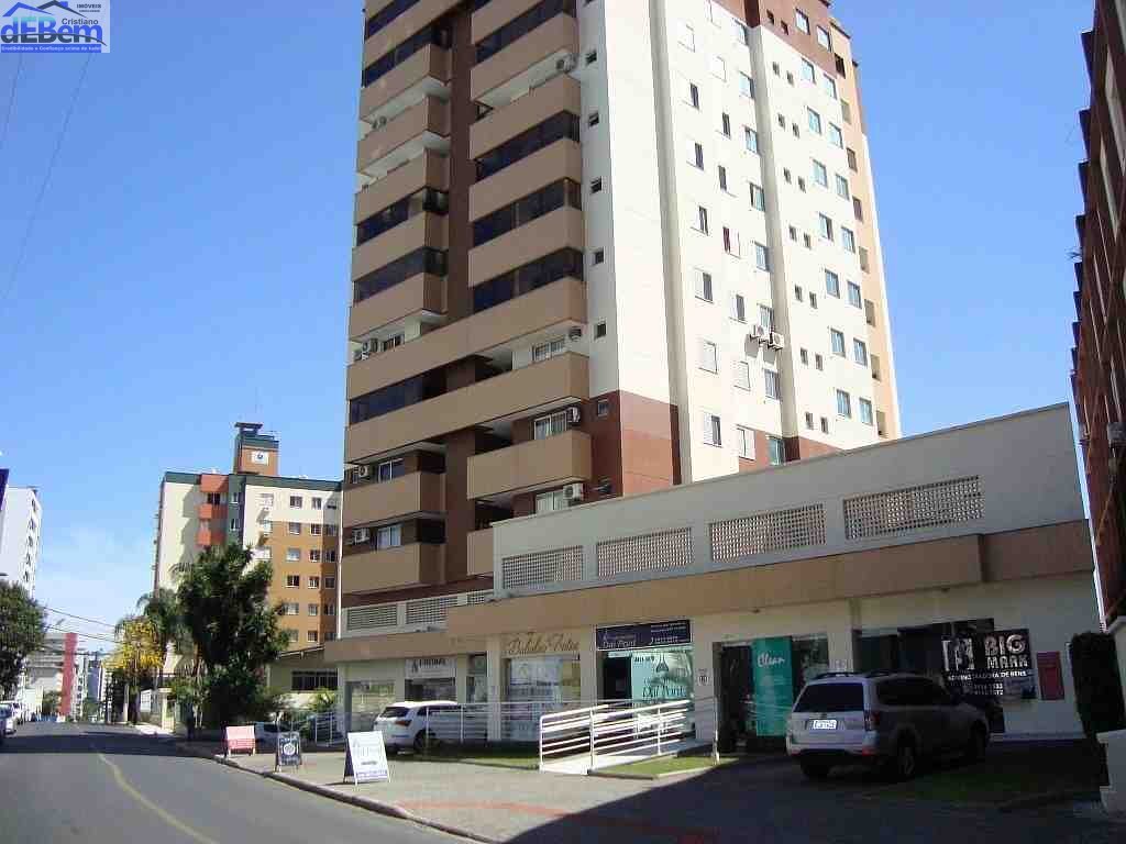 Apartamento à venda com 3 quartos, 95m² - Foto 1