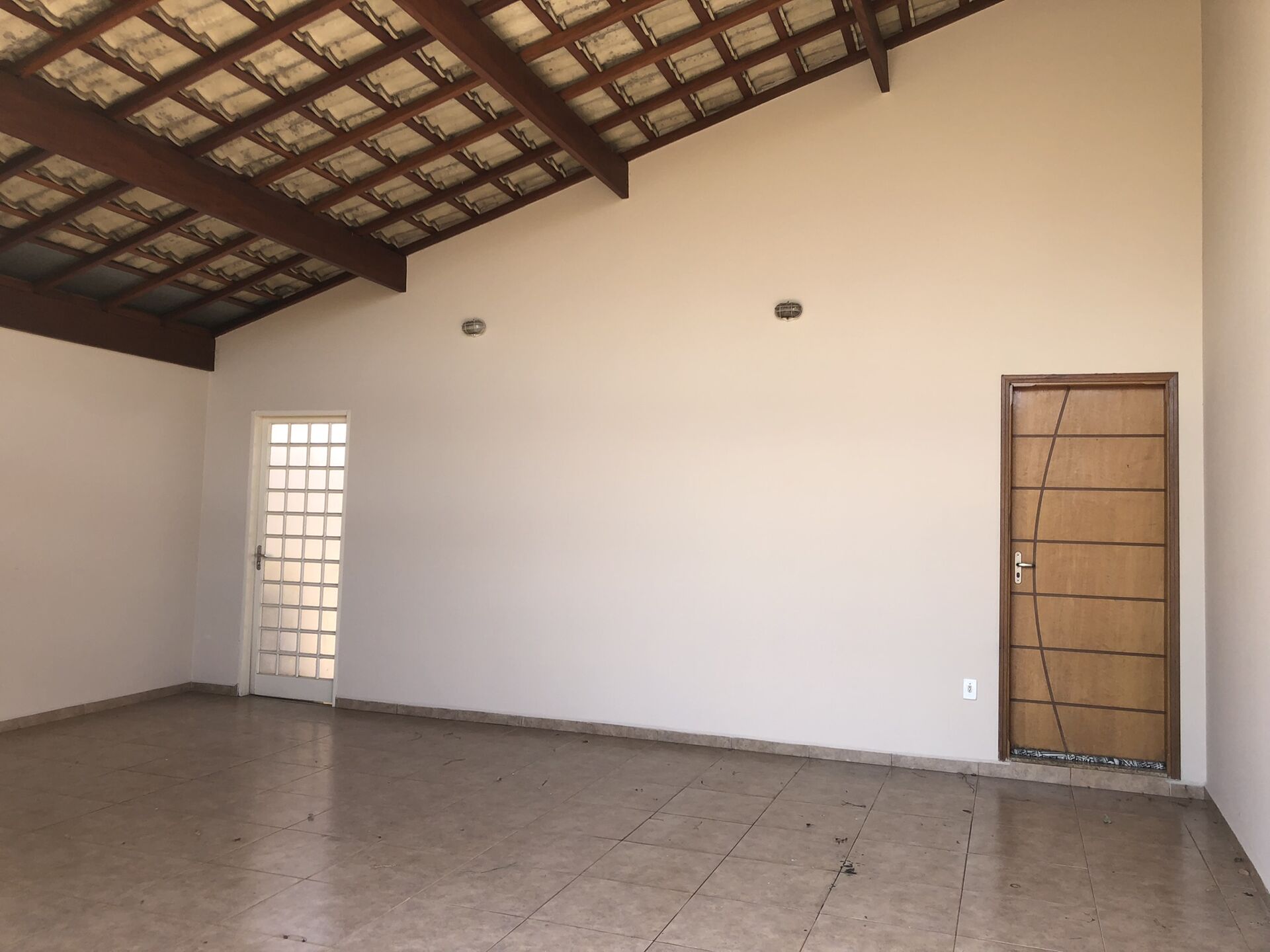 Casa à venda com 3 quartos, 160m² - Foto 3