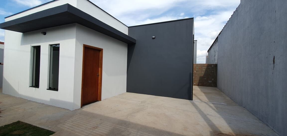 Casa à venda com 2 quartos, 60m² - Foto 2