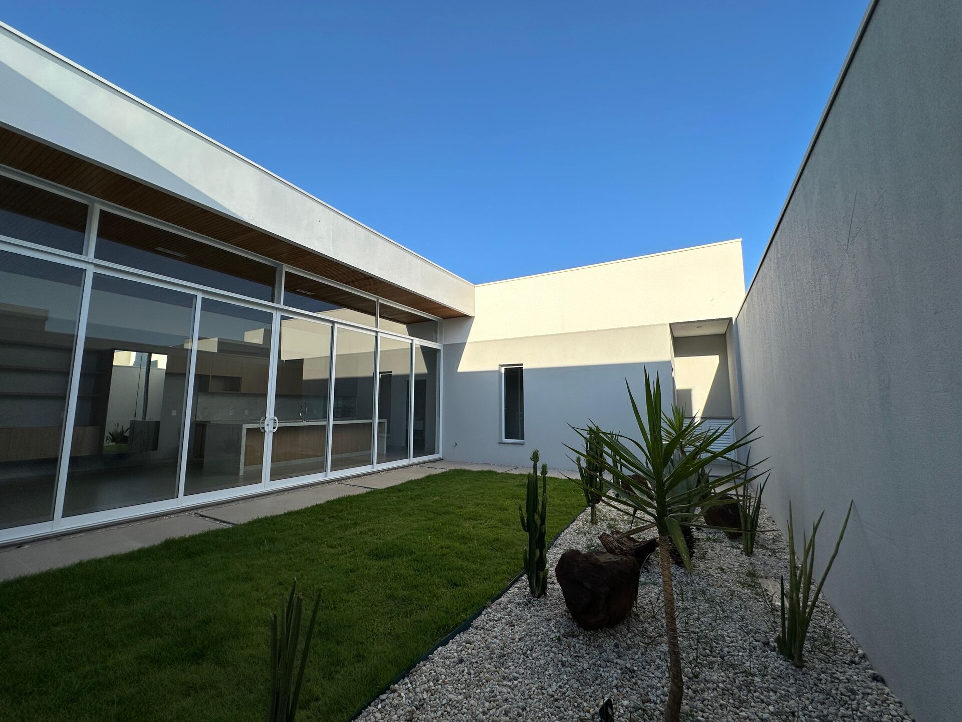 Casa à venda com 2 quartos, 209m² - Foto 10