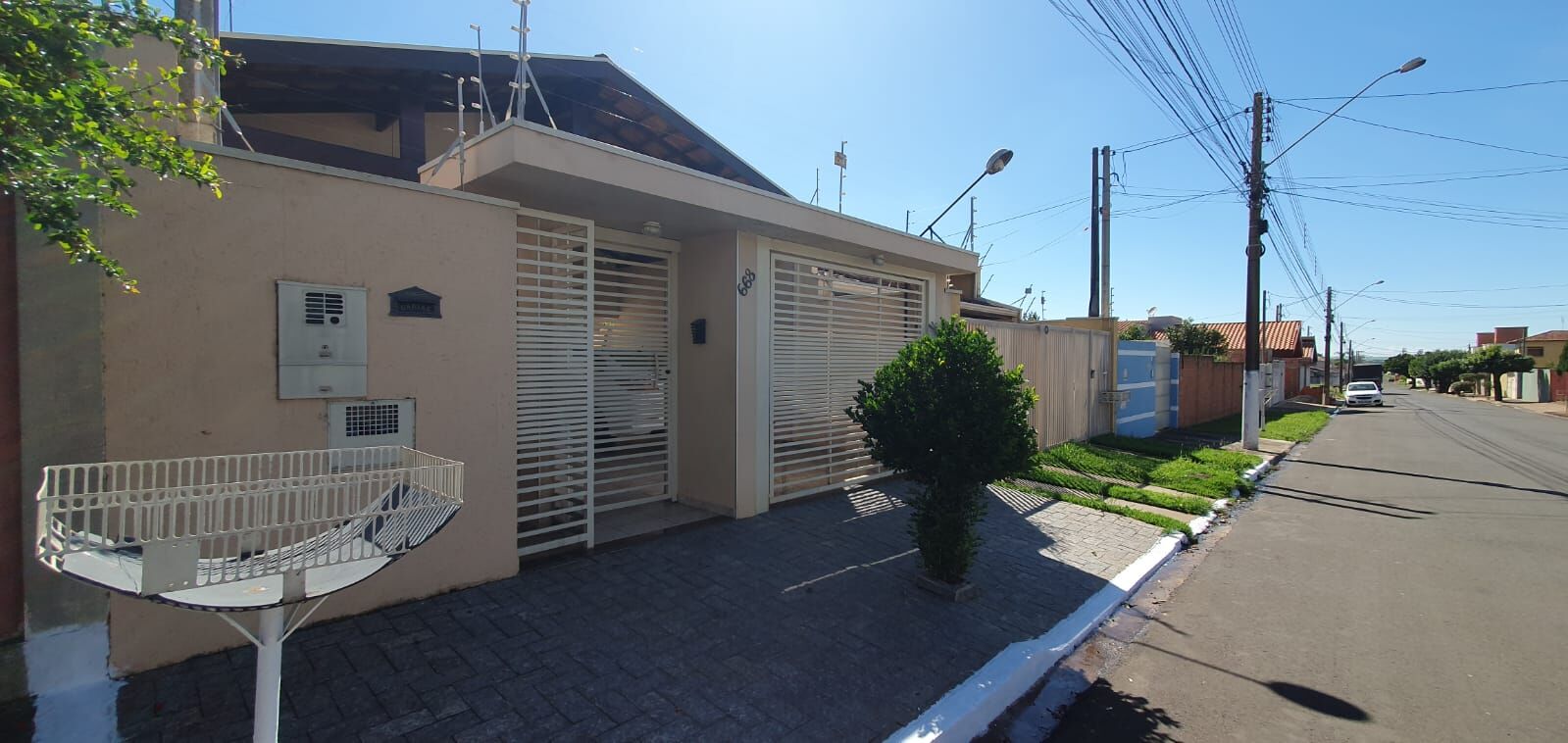 Casa à venda com 2 quartos, 94m² - Foto 1