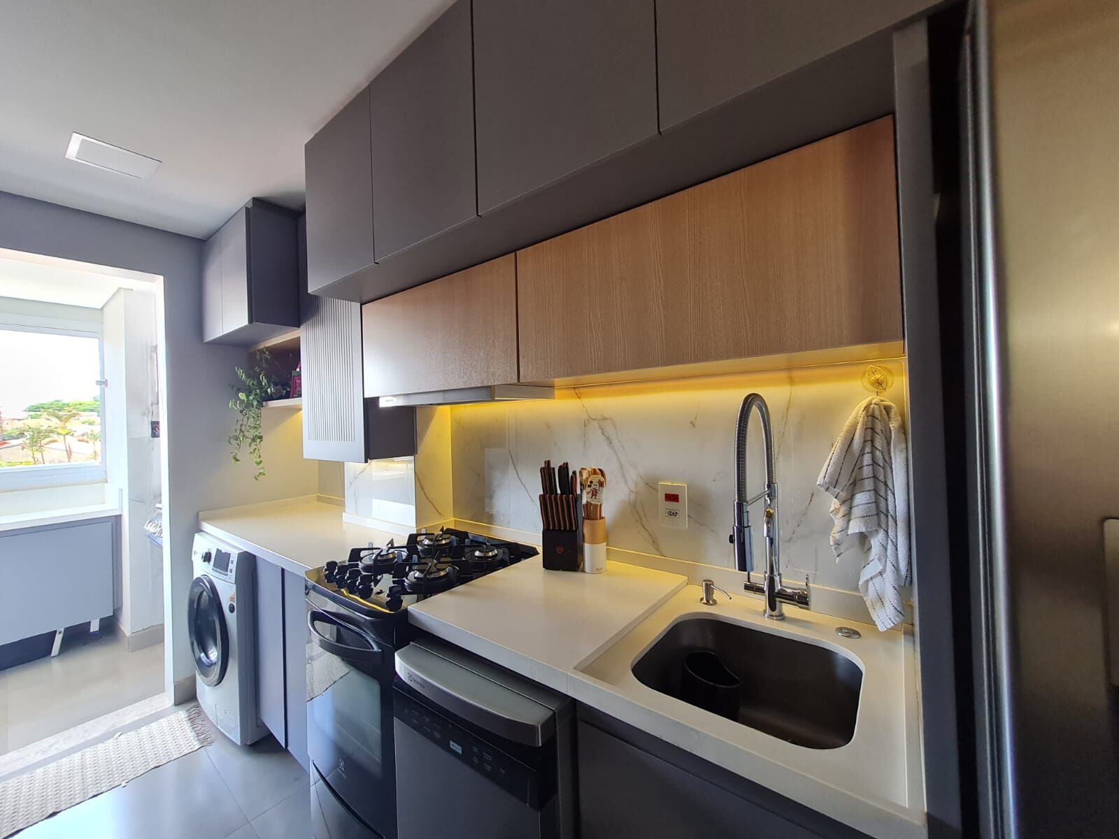 Apartamento à venda com 3 quartos, 79m² - Foto 4