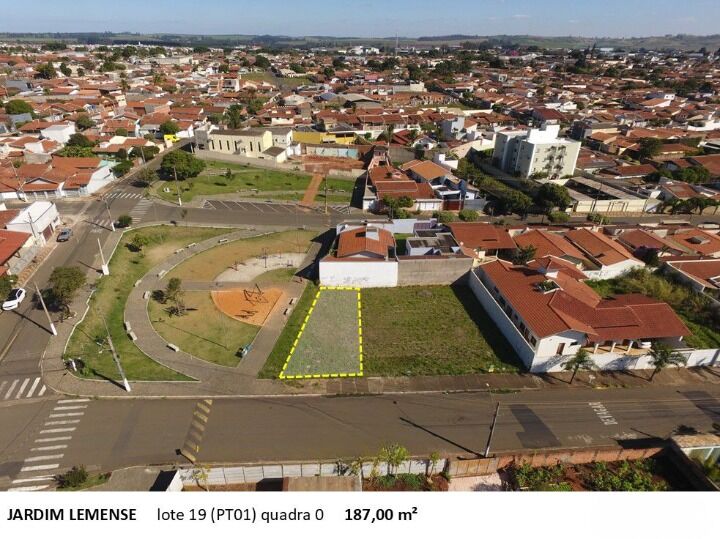 Terreno à venda, 187m² - Foto 1