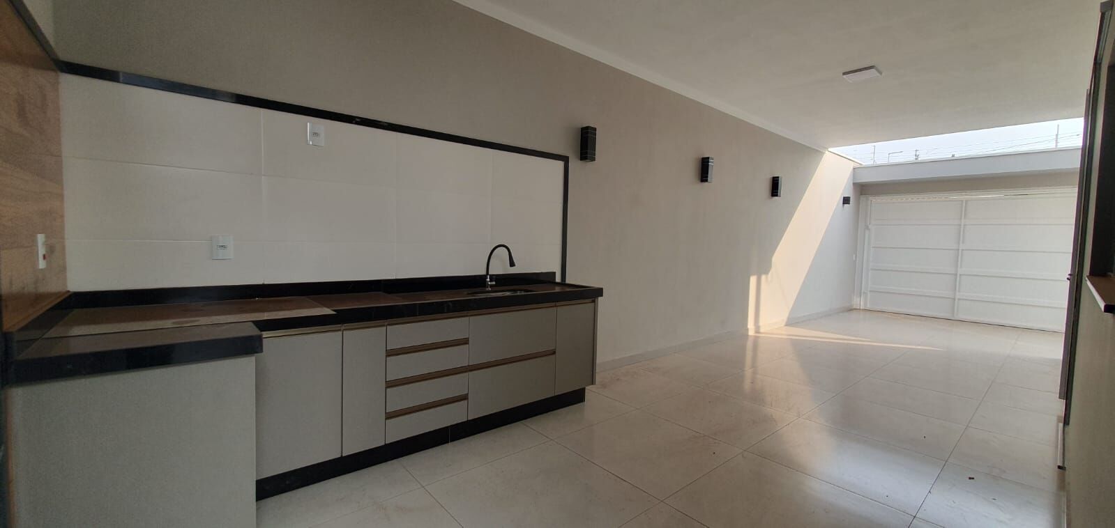 Casa à venda com 3 quartos, 130m² - Foto 3