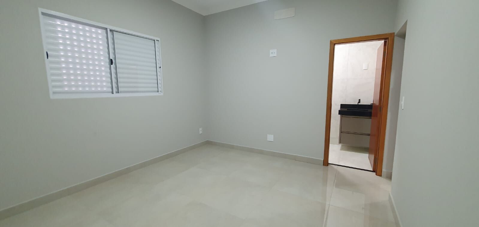 Casa à venda com 3 quartos, 130m² - Foto 11