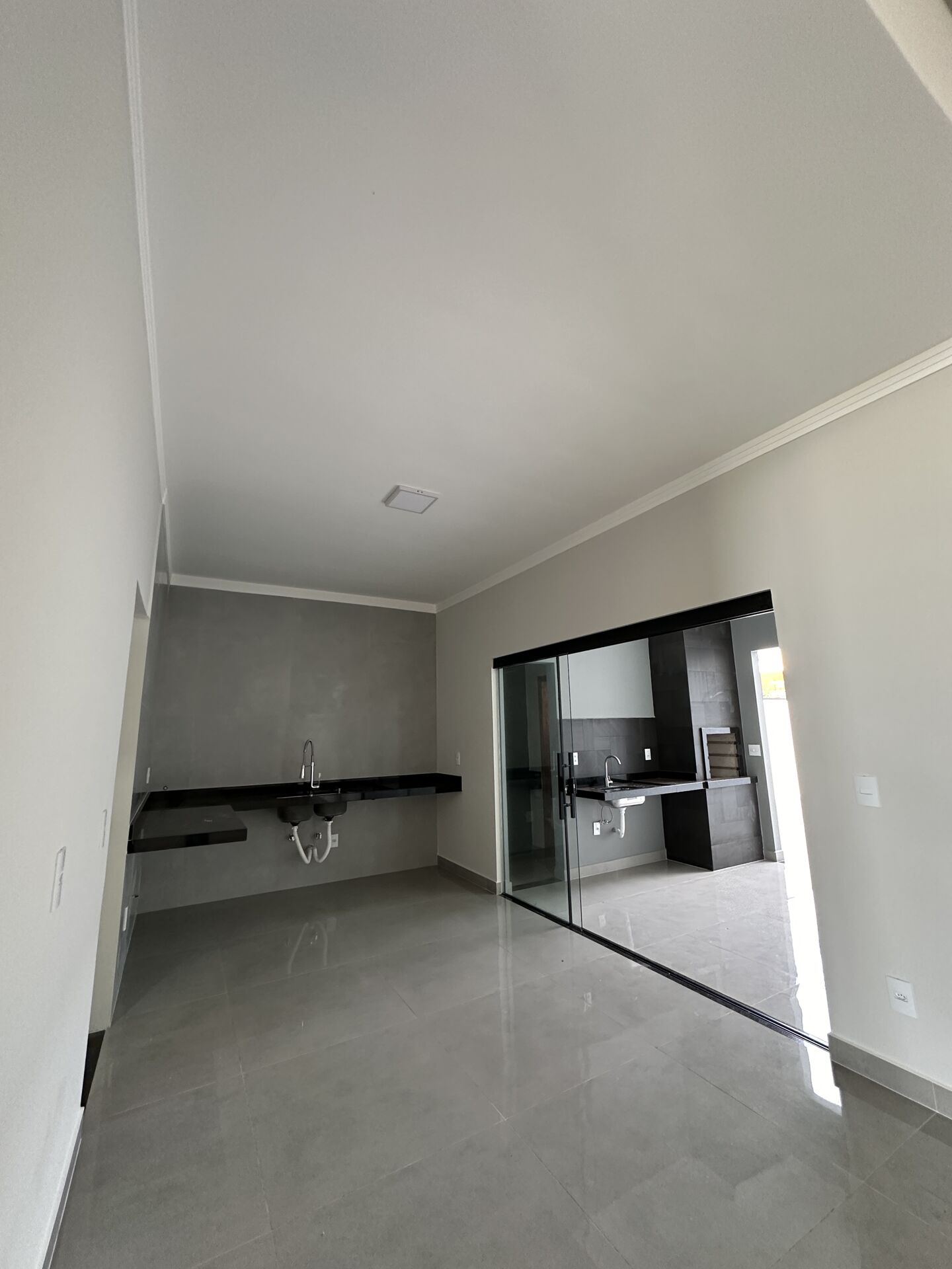 Casa de Condomínio à venda com 3 quartos, 178m² - Foto 3