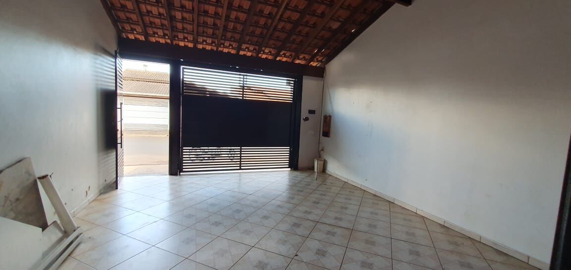 Casa à venda com 2 quartos, 118m² - Foto 2