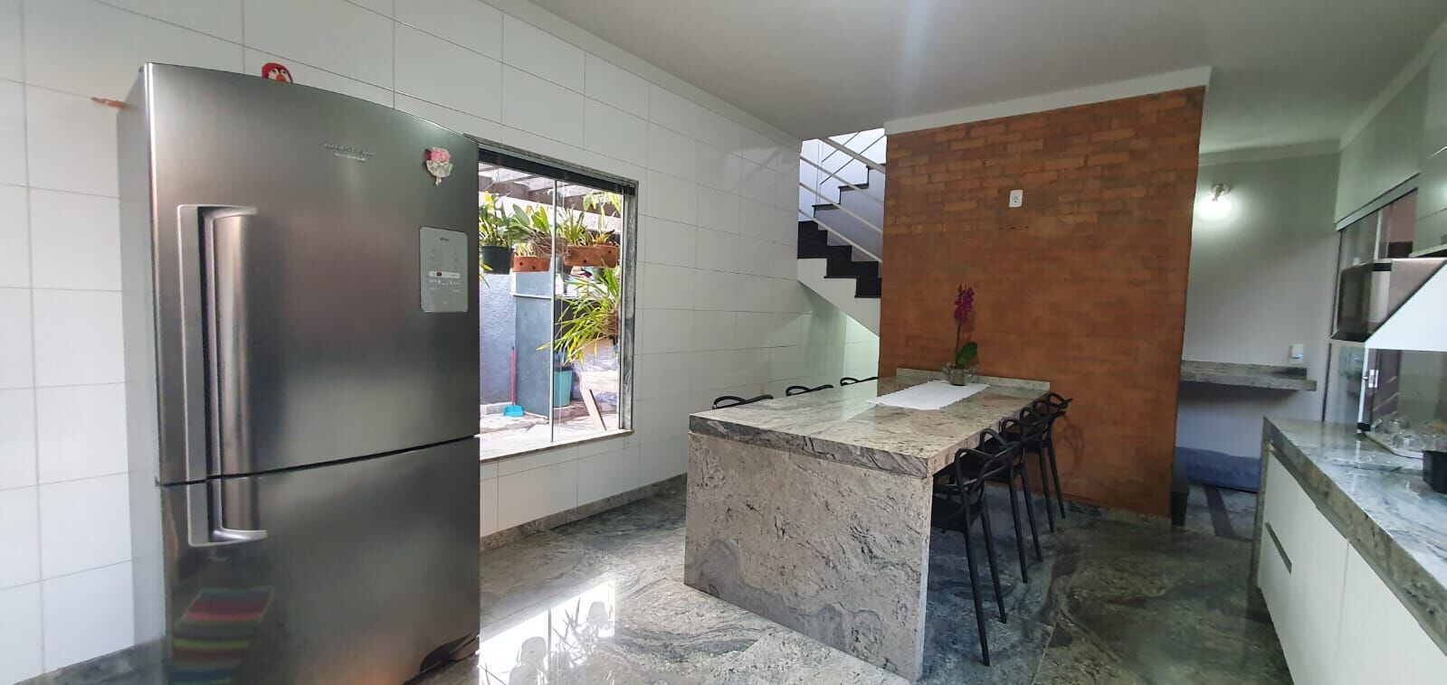 Sobrado à venda com 4 quartos, 318m² - Foto 3