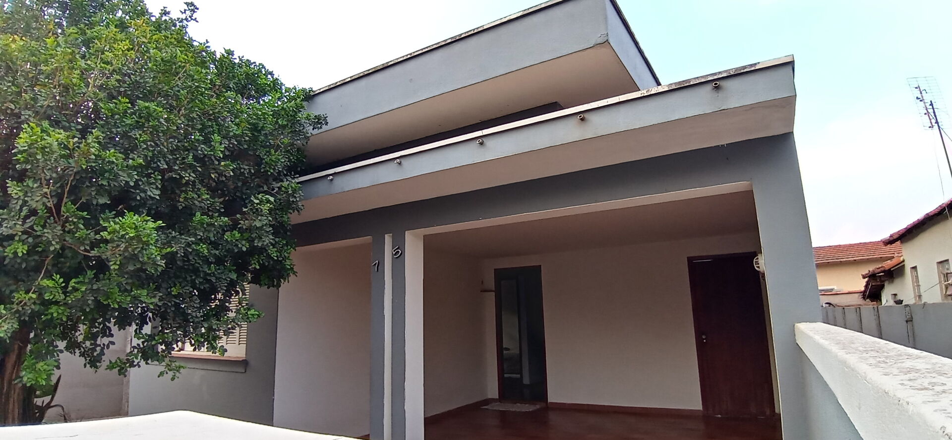 Casa à venda com 3 quartos, 181m² - Foto 2