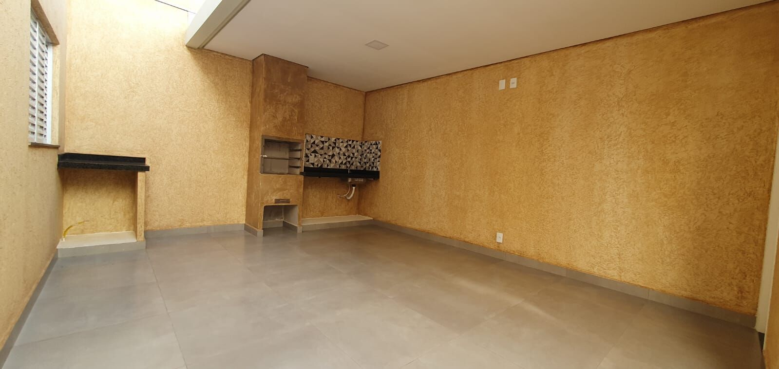 Casa à venda com 2 quartos, 130m² - Foto 8